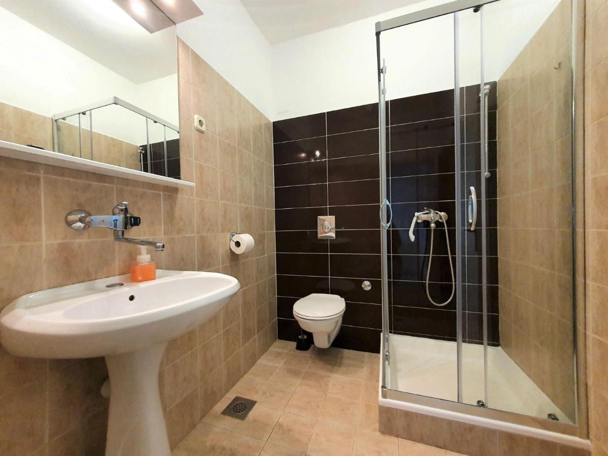 Apartment Katarina 3 - Sib156 By Interhome Brodarica  Dış mekan fotoğraf
